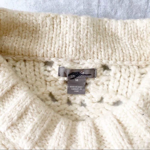 AERIE Crew Neck Sweater Cream Medium NEW NWOT - Picture 4 of 8
